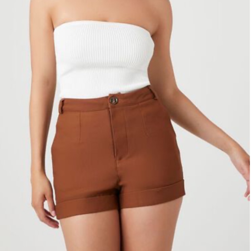 Women high rise pull on shorts
